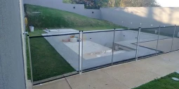 Piscina com rede de proteção