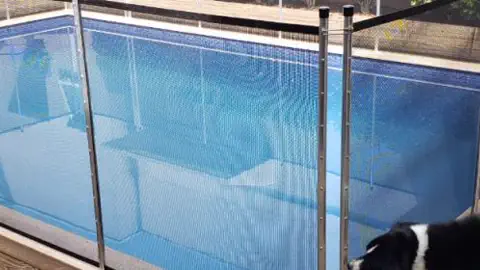 Cerca removível para piscina