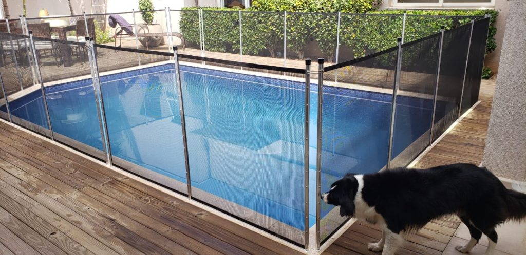 Cerca removível para piscina instalado pela Itália Redes Cerca removível para piscina instalado pela Itália Redes